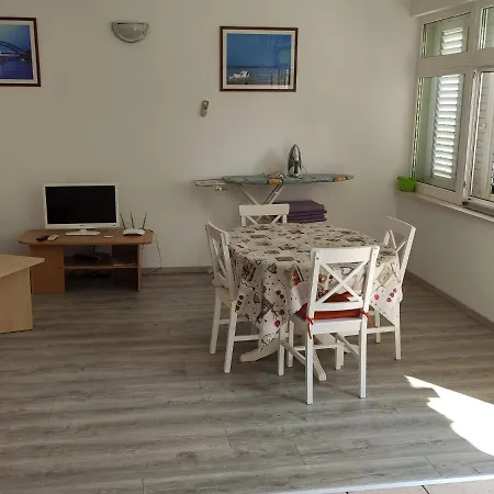 Ivo Apartman