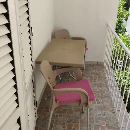 Ivo Apartament *
